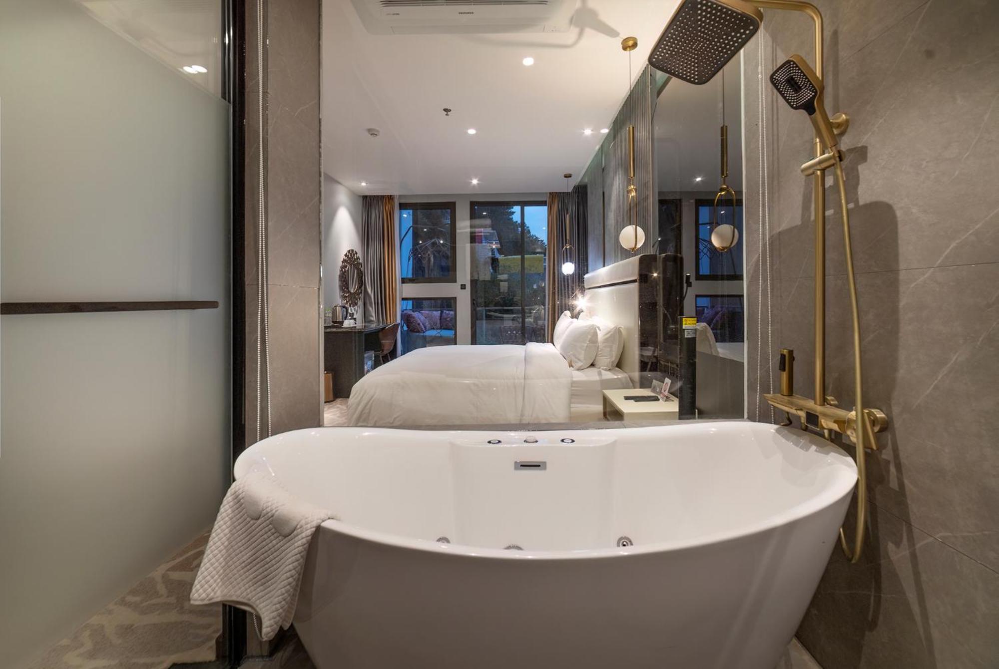 New Century Hotel - Dalat Экстерьер фото